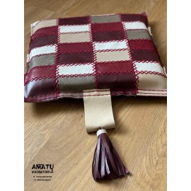 Patogi odinė pagalvėlė