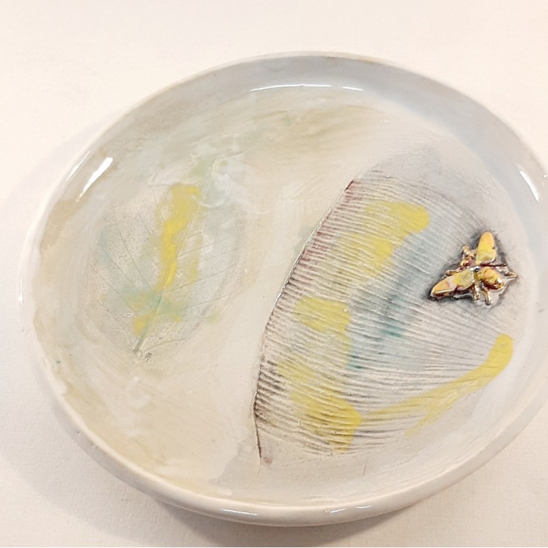 Lėkštutė dekoruota auksu Lėkštutė dekoruota auksu