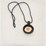 Kaklo papuošalas kiaušinienė