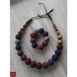 Karoliai ir apyrankė