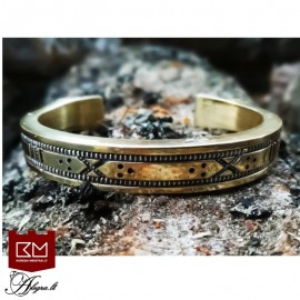 Žalvarinė etnografinės apyrankės su stilizuotų gyvūnų galvomis - 2276