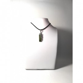 Sidabrinis pakabutis su serpentinu - 3191