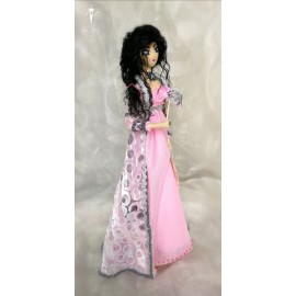 Dekoratyvinė siūta lėlė Dekoratyvinė siūta lėlė