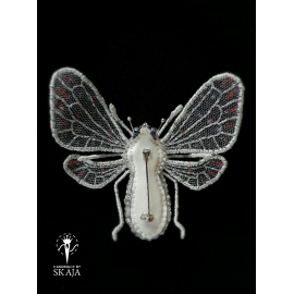 Sagė “ Ledo drugys”,  yra trys spalvos