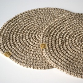 Lininis stalo padėkliukas Lininis stalo padėkliukas