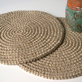 Lininis stalo padėkliukas Lininis stalo padėkliukas