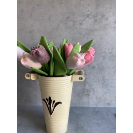 Lininių tulpių puokštė Lininių tulpių puokštė