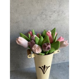 Lininių tulpių puokštė Lininių tulpių puokštė