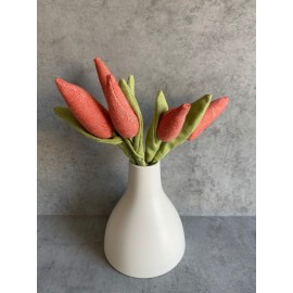 Lininių tulpių puokštė Lininių tulpių puokštė