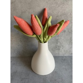 Lininių tulpių puokštė Lininių tulpių puokštė