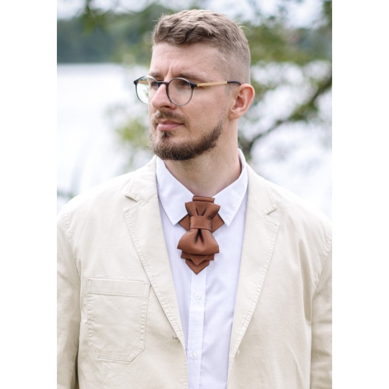 Kaklaraištis peteliškė varlytė žiogas "CINAMONAS"