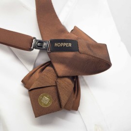 Kaklaraištis peteliškė varlytė žiogas "CINAMONAS"