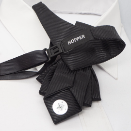 Kaklaraištis peteliškė varlytė žiogas "JUODASIS KODAS"