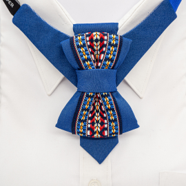 Kaklaraištis peteliškė varlytė  " MĖLYNASIS KELIAS" Kaklaraištis peteliškė varlytė  " MĖLYNASIS KELIAS"