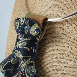 Kaklaraištis peteliškė varlytė žiogaitė "VIKTORIA" su metaliniu papildomu lankeliu