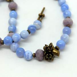 Vėrinys su paukšteliu