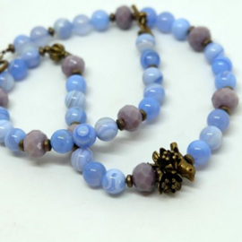 Vėrinys su paukšteliu