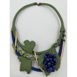 Kaklo papuošalas "Vynuogė" iš natūralios odos