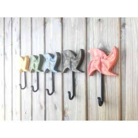 Kabliukas rūbams ar raktams Malūnėlis