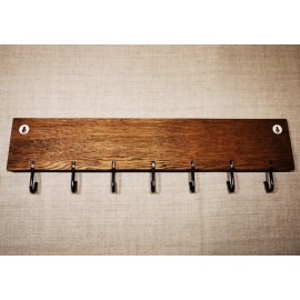 Tautiniais motyvais puošta ąžuolinė rūbų kabykla ETNO 