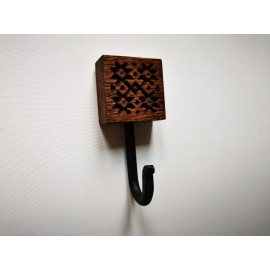 Ąžuolinis Etno stiliaus rūbų kabliukas, mažas, 3 vnt.