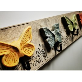 Žaisminga rūbų kabykla Drugelių Pieva