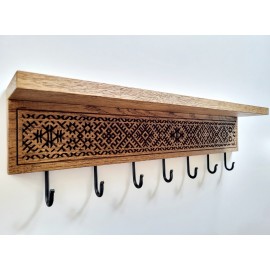 Ąžuolinė sieninė rūbu kabykla su lentyna „Etno“ 