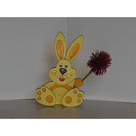 Kiškis su gėlyte Kiškis su gėlyte