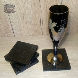 Akmeniai padėkliukai. Juodas granitas. 4vnt.