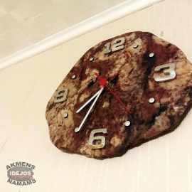 Akmeninis sieninis laikrodis. Natūralus lauko akmuo