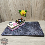 Akmeninė pjaustymo lentelė. Violetinio atspalvio granitas