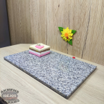 Akmeninė pjaustymo lentelė. Šviesus granitas