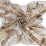 Augalais dažyta šilko skarelė 