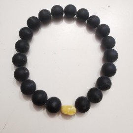 Presuoto juodo gintaro apyrankė