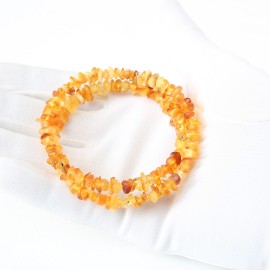 Ntūralaus gintaro apyrankė