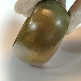 Žalvarinė apyrankė su patina