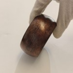 Sendinti vario su juoda patina apyrankė
