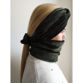 Stilinga moteriška galvajuostė tamsiai žalia