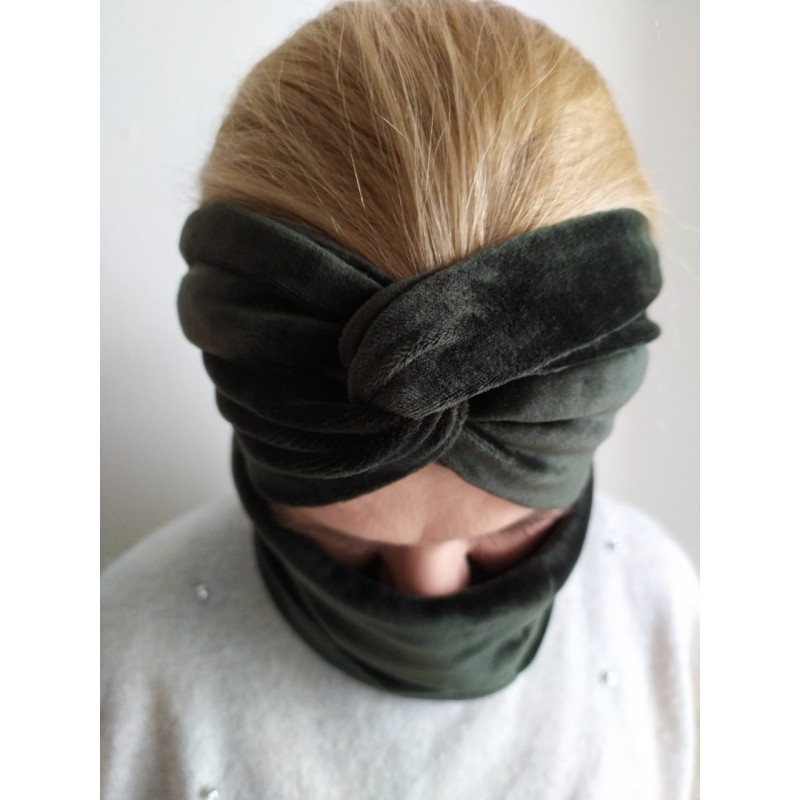 Stilinga moteriška galvajuostė tamsiai žalia