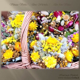 Džiovintų gėlių puokštė (gintarinė)