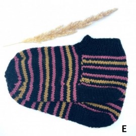 Rankų darbo trumpos megztos kojinės (pėdutės), įvairių dydžių