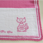 Vaikiškas pledas "Katinėlis pievoje"