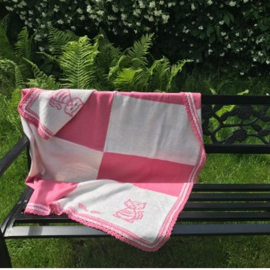 Vaikiškas pledas "Katinėlis pievoje"