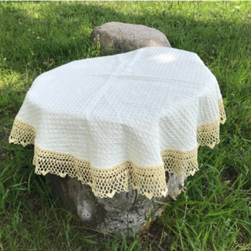 Staltiesė apnertais kraštais