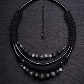 Kaklo papuošalas moterims