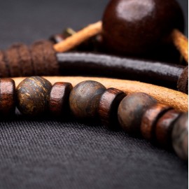 Kaklo papuošalas moterims