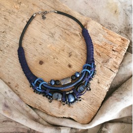 Kaklo papuošalas moterims