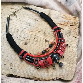 Kaklo papuošalas moterims