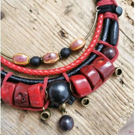 Kaklo papuošalas moterims