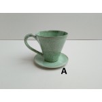 Rankų darbo žaliai pilko ruko spalvos keraminis puodelis bei lėkštutė